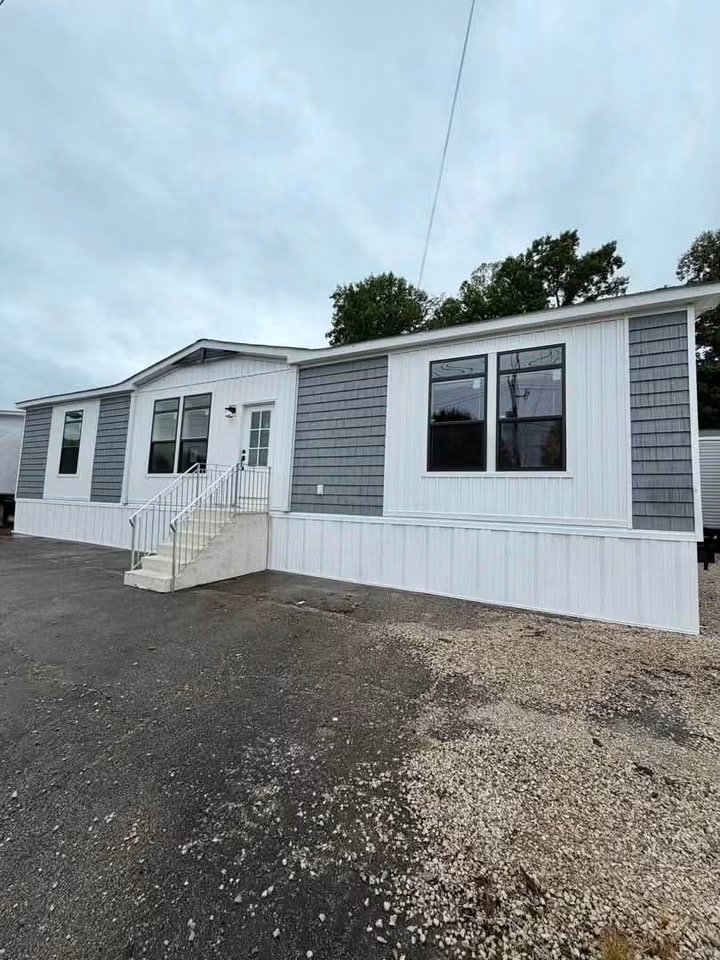 NEW MOBILE HOME AVAILABLE IN STOCK